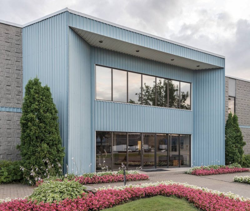 5 Reasons to Hire a Professional Exterior House Painter